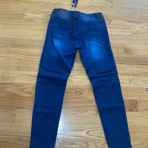 Fashion Nova Jeans - Picture 5 of 8